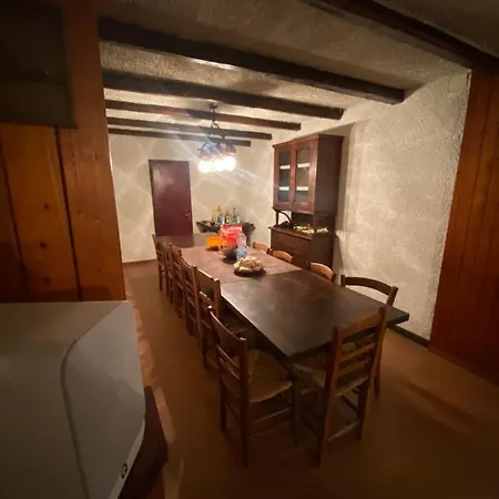 Taverna Interrata Con Biliardo Per Eventi. Bologna